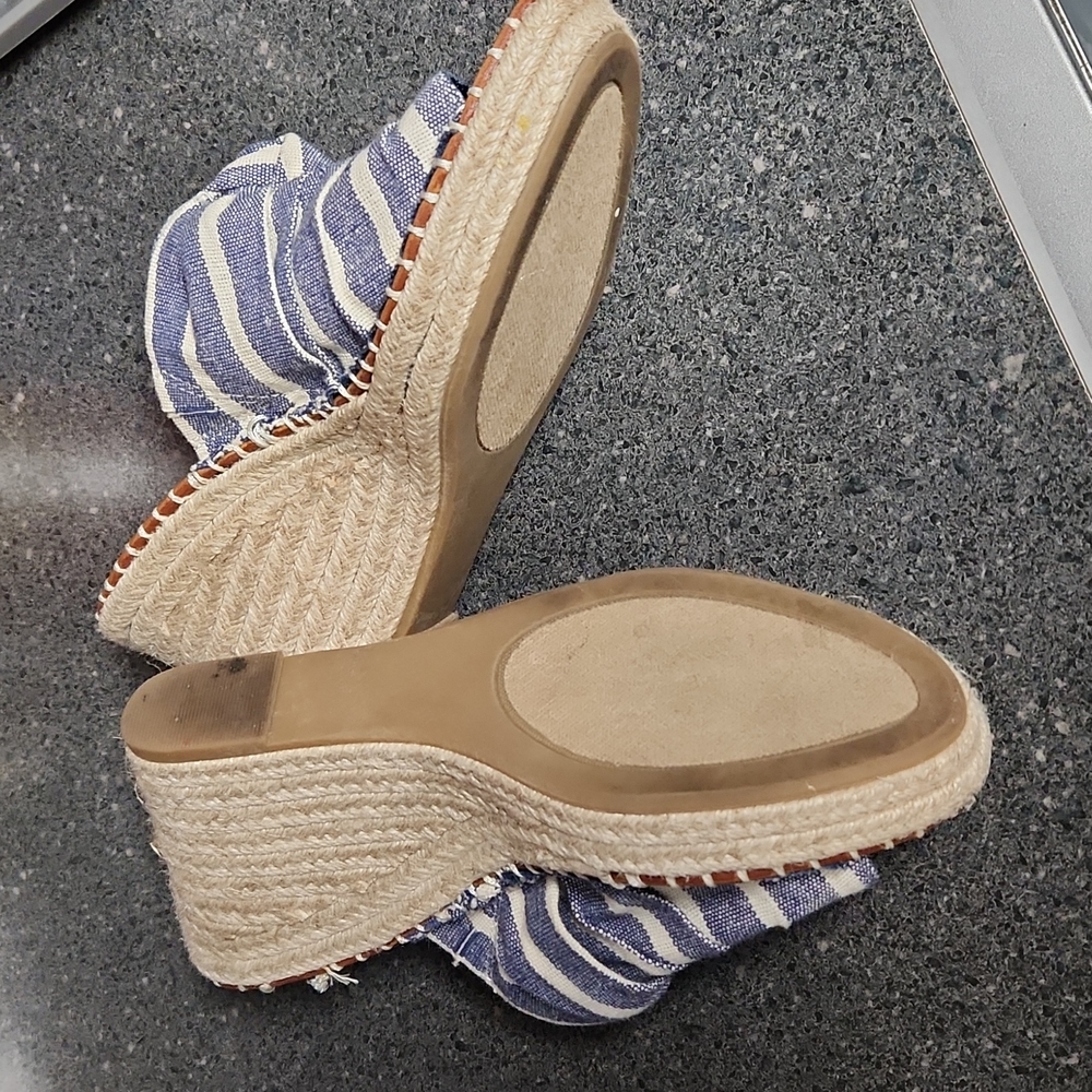 Wedge Sandals - Picture 3 of 4